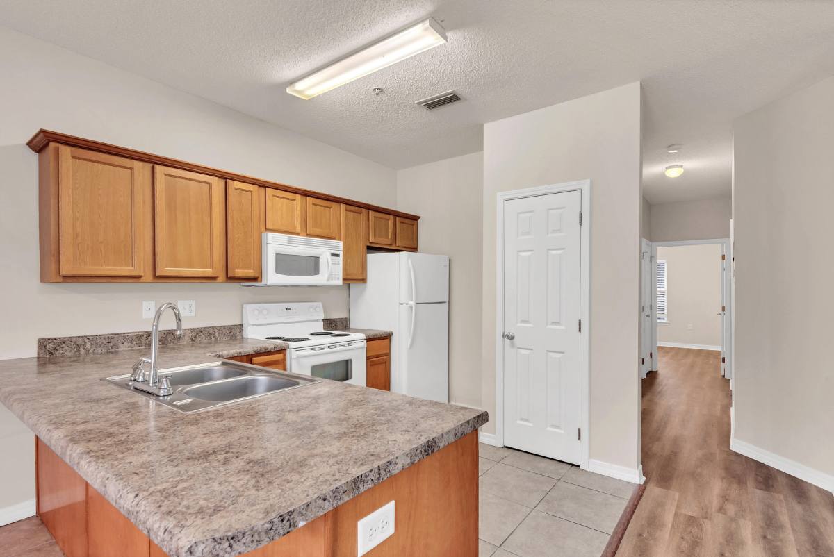 Apartment for rent at 936-938 Barrow St, Fort Walton Beach, FL 32547