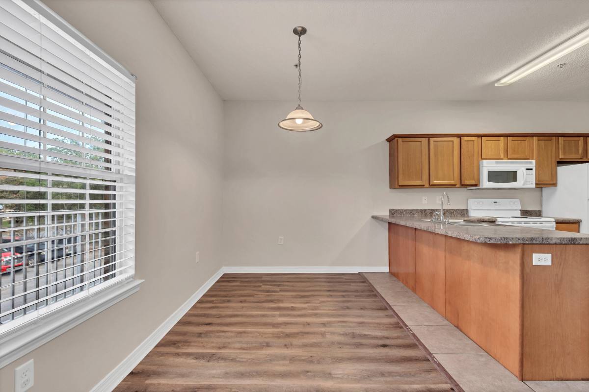 Apartment for rent at 936-938 Barrow St, Fort Walton Beach, FL 32547