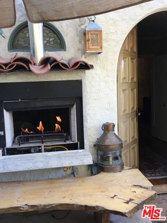 Apartment for rent at 1362 Masselin Ave, Los Angeles, CA 90019