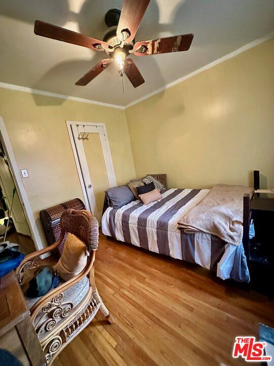 Apartment for rent at 1362 Masselin Ave, Los Angeles, CA 90019