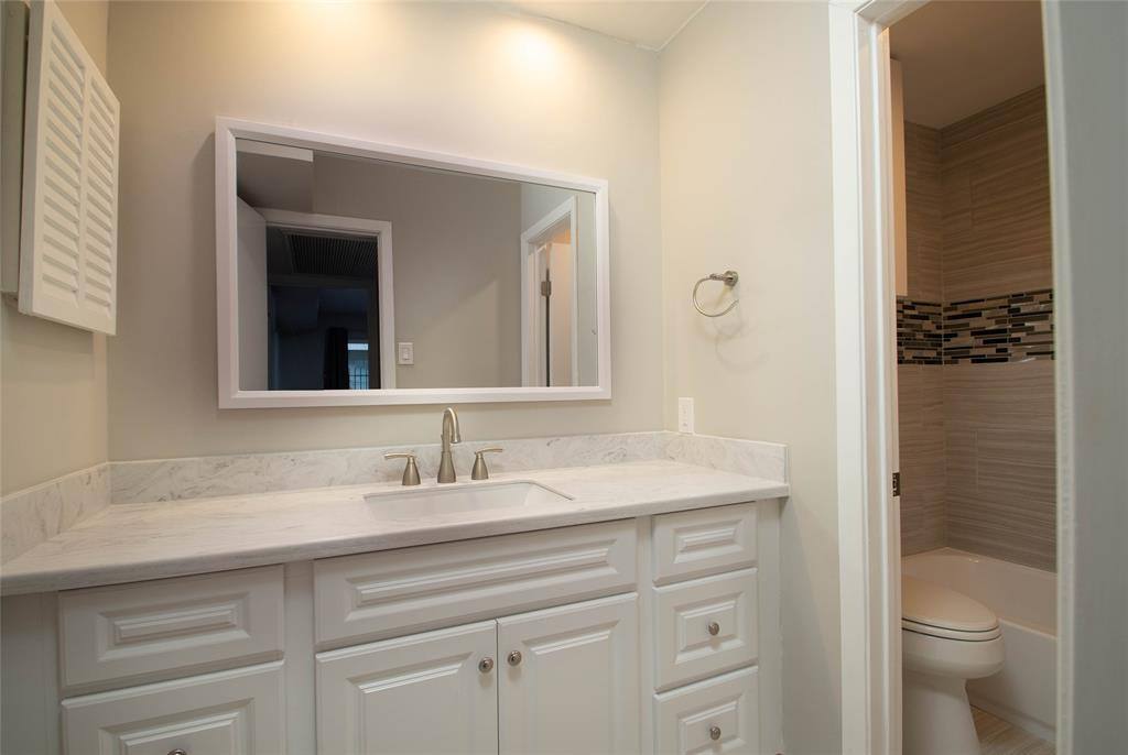 Condo for rent at 5315 Fleetwood Oaks Ave #161, Dallas, TX 75235