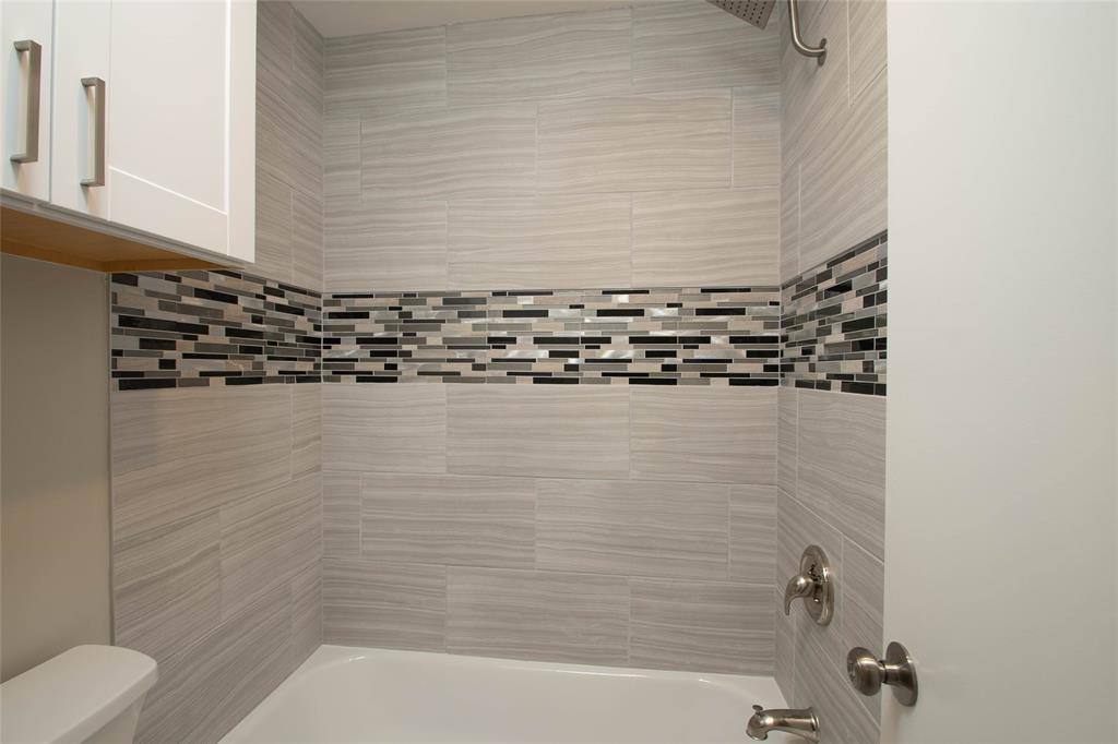 Condo for rent at 5315 Fleetwood Oaks Ave #161, Dallas, TX 75235
