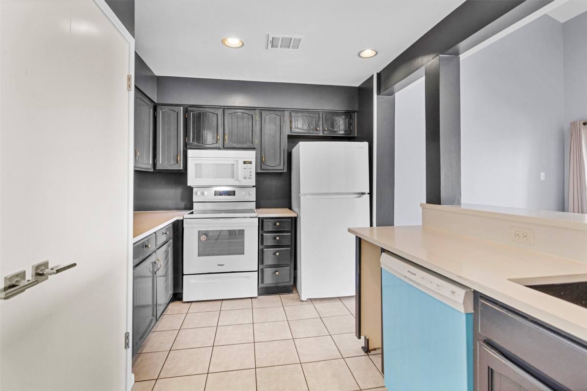 Condo for rent at 50 April Point Dr S #50-50, Montgomery, TX 77356