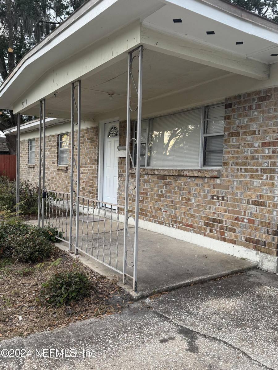 Apartment for rent at 5719 Marlin Court, Jacksonville, FL 32277