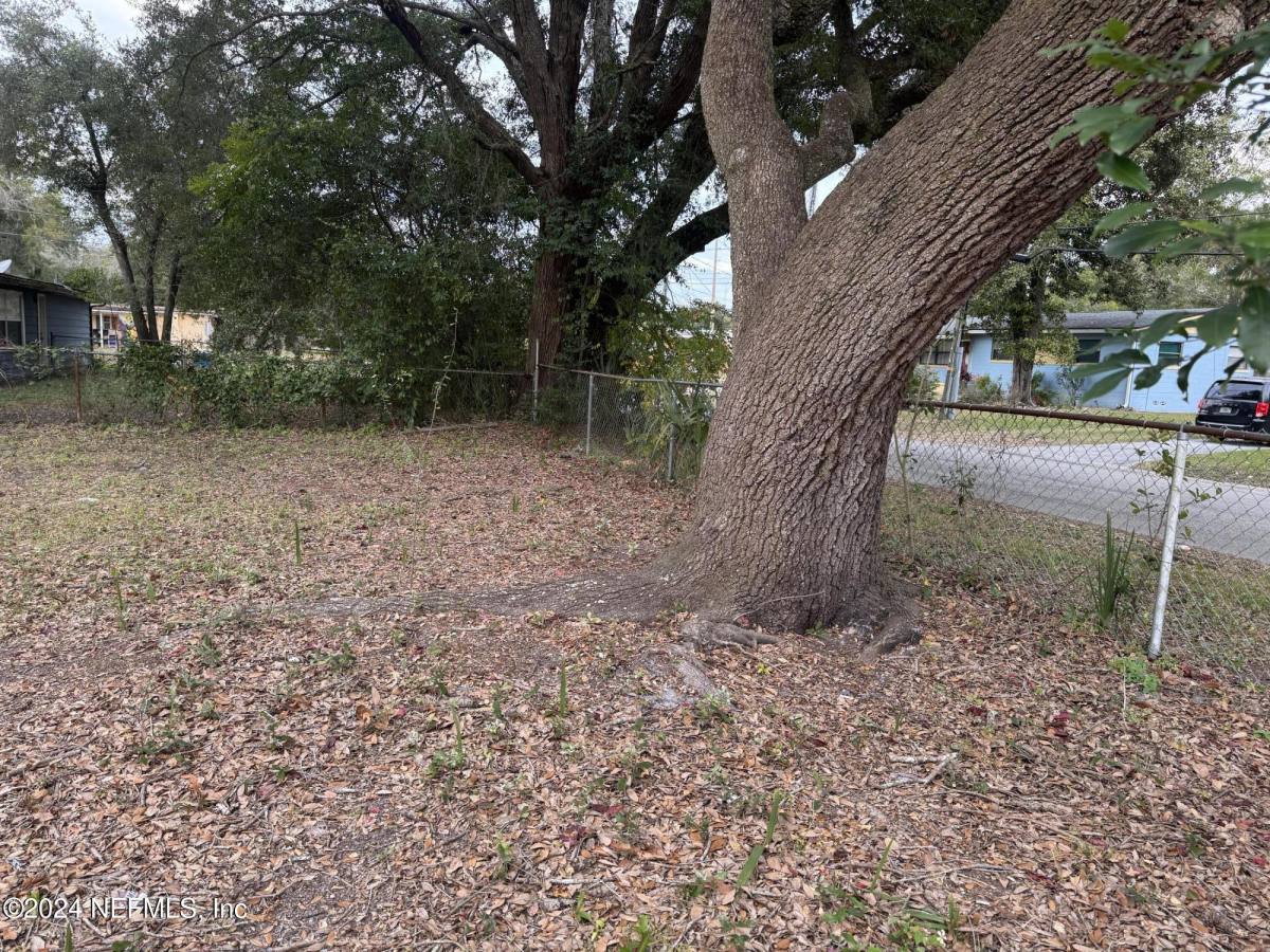 Apartment for rent at 5719 Marlin Court, Jacksonville, FL 32277