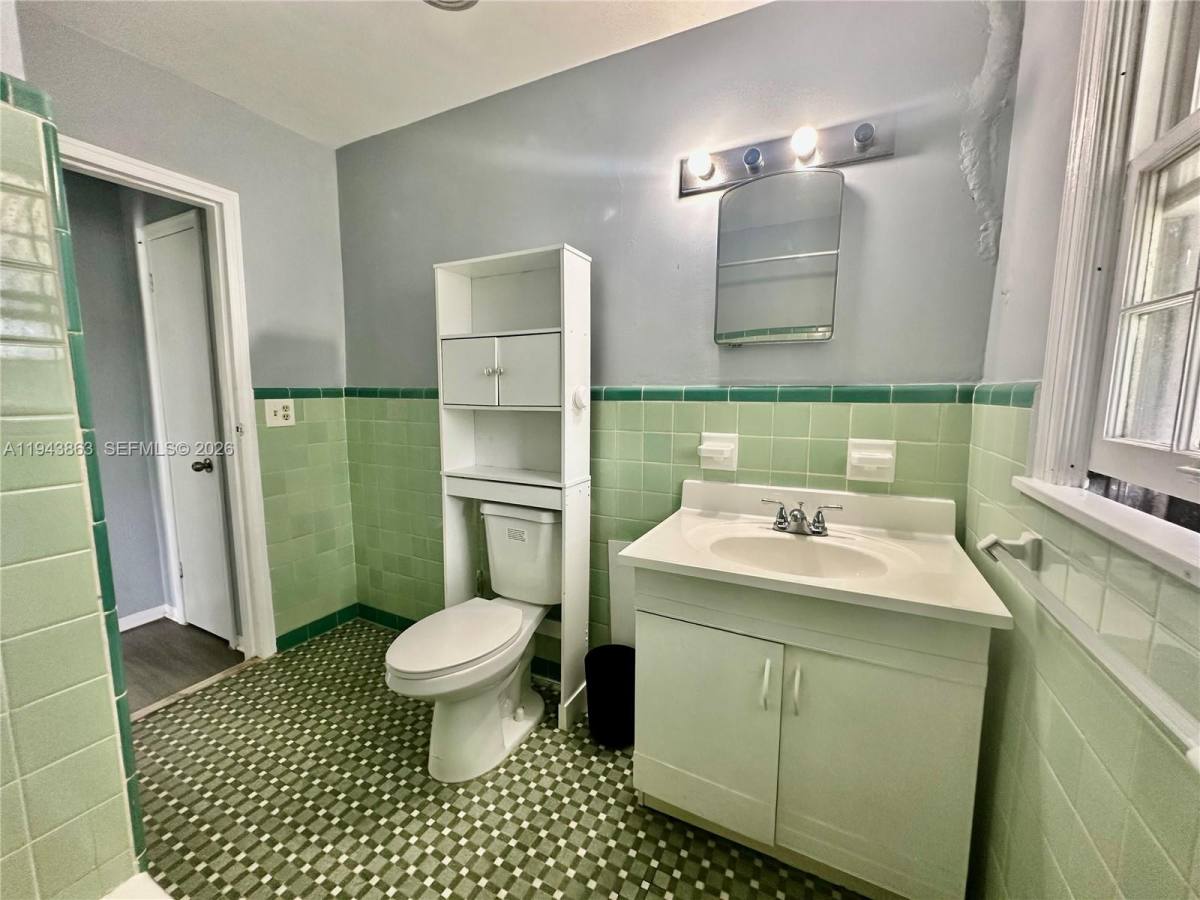 Apartment for rent at 1260 NE 115th St #2, Miami, FL 33161