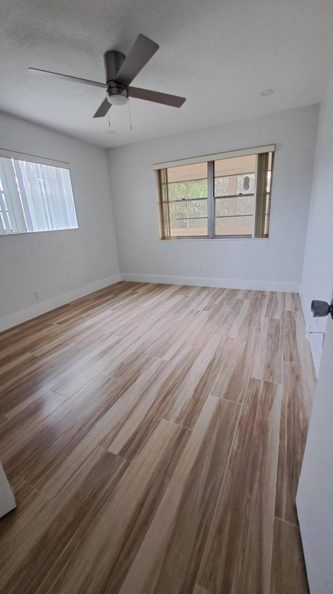 Apartment for rent at 11 Kingswood E #11, West Palm Beach, FL 33417
