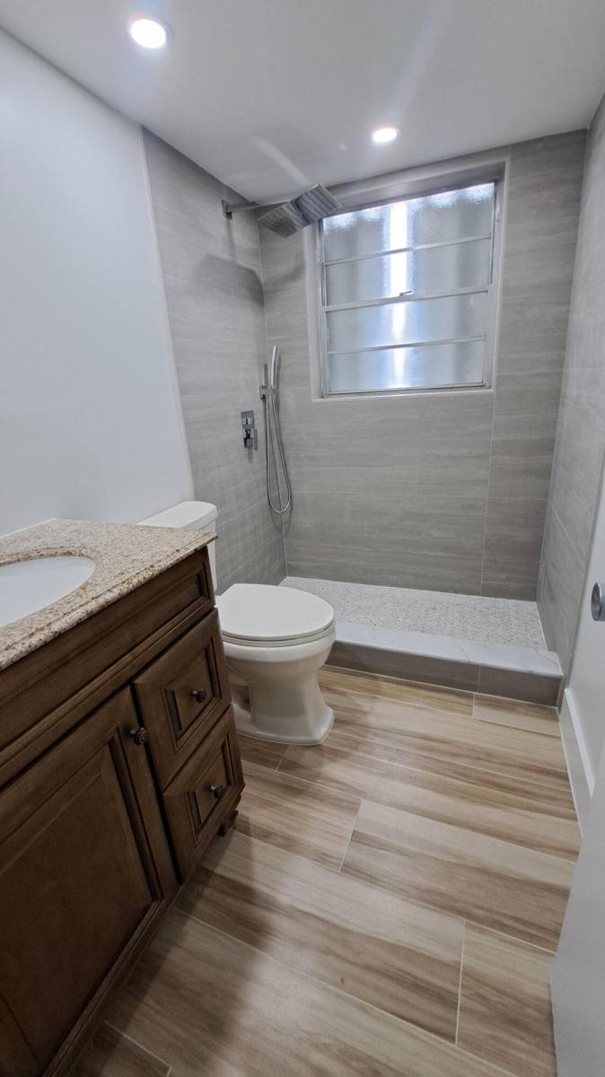 Apartment for rent at 11 Kingswood E #11, West Palm Beach, FL 33417