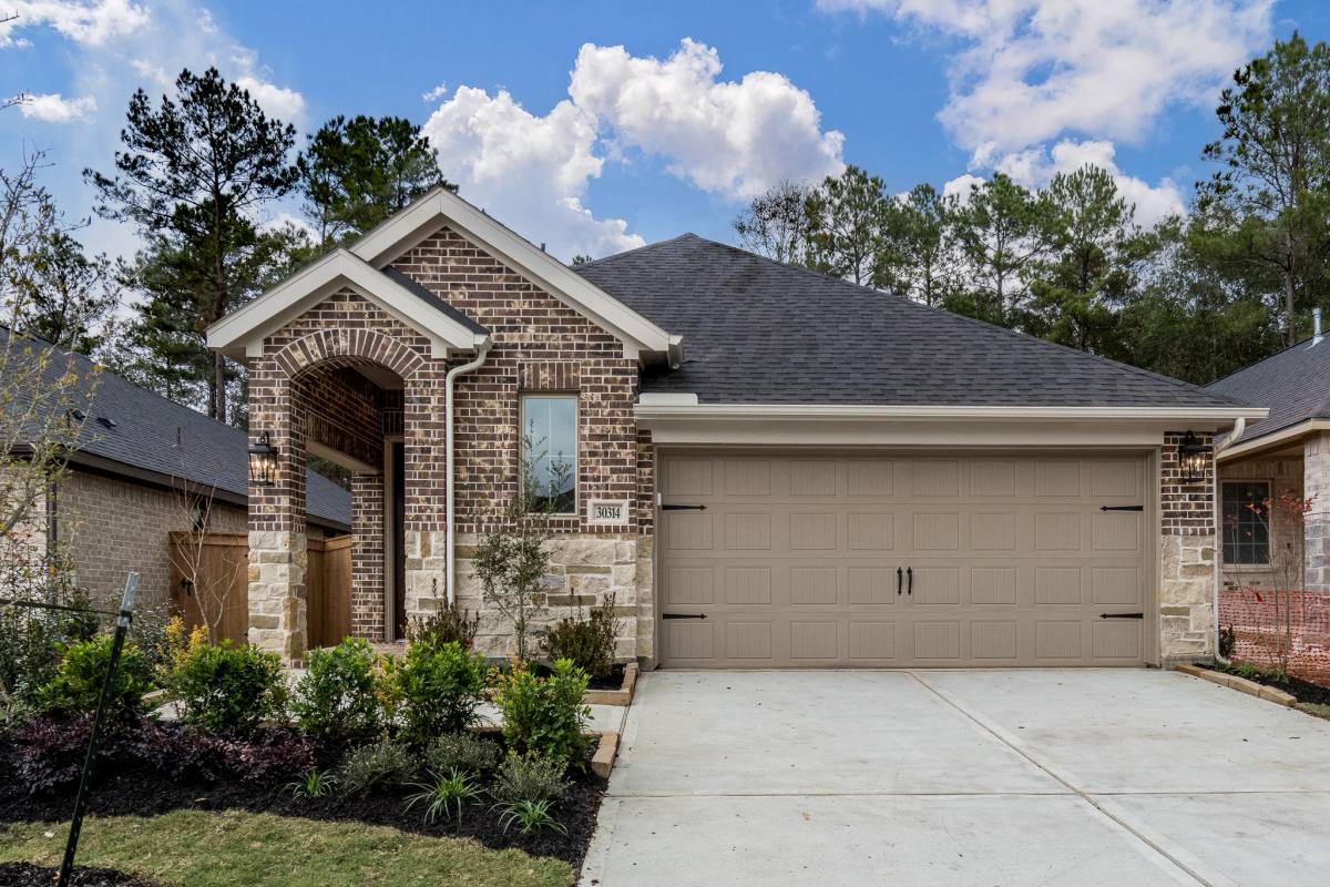 Apartment for rent at 30314 Ruby Forest Court, Magnolia, TX 77354