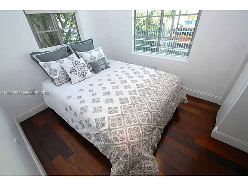 Apartment for rent at 526 15th St #526-2, Miami Beach, FL 33139