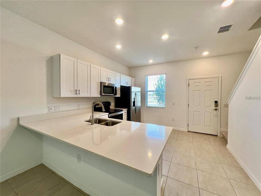 Townhouse for rent at 2008 Viewfinder St, Kissimmee, FL 34758