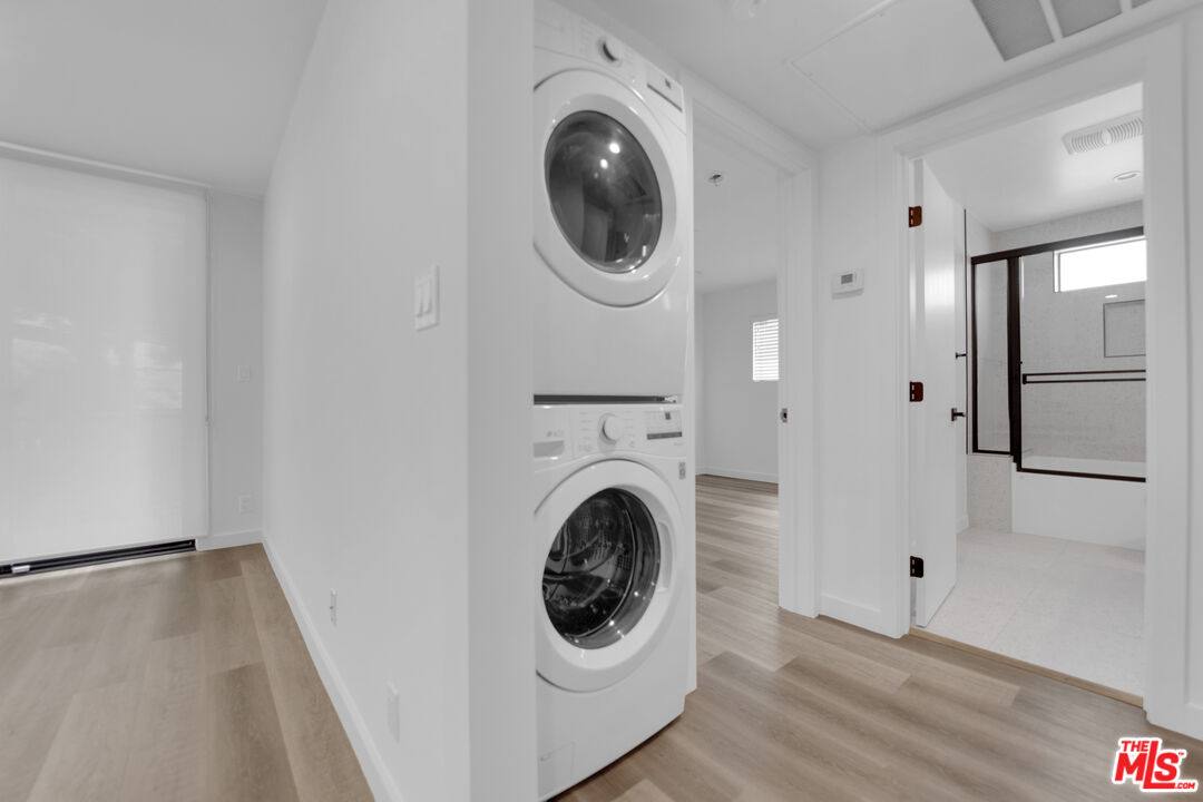 Apartment for rent at 1254 9th St #1254C, Santa Monica, CA 90401