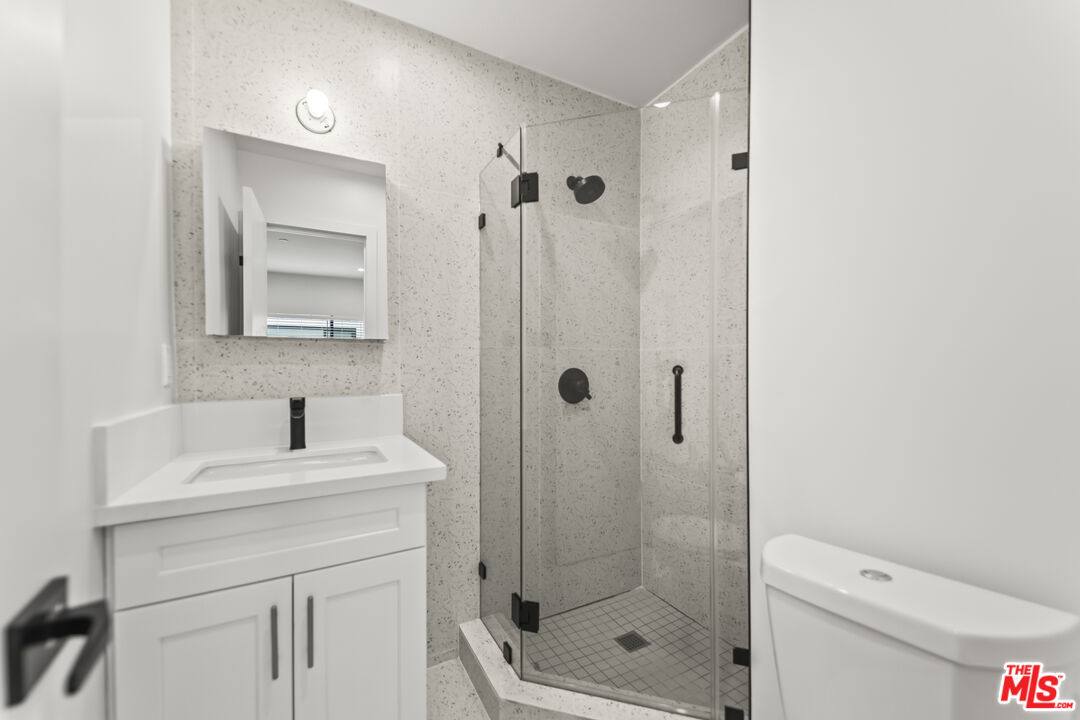 Apartment for rent at 1254 9th St #1254C, Santa Monica, CA 90401
