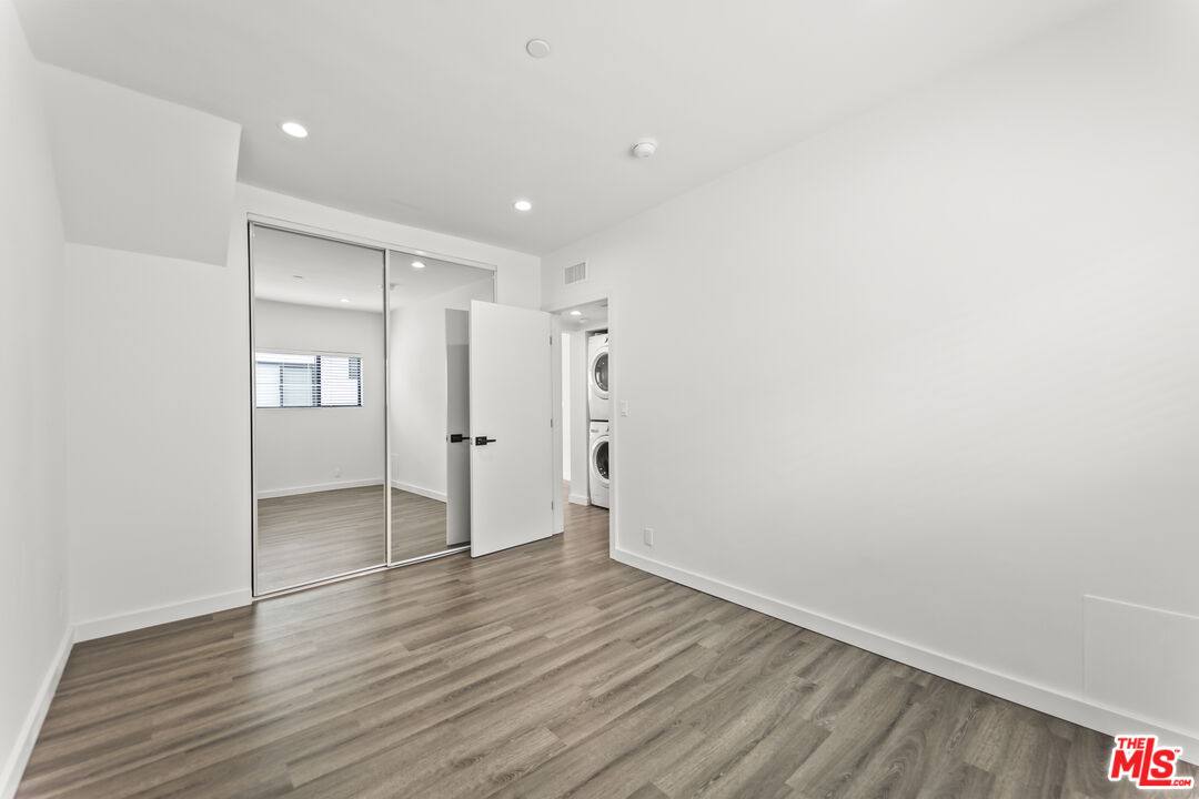 Apartment for rent at 1254 9th St #1254C, Santa Monica, CA 90401
