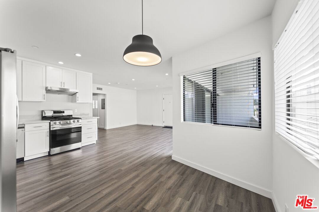 Apartment for rent at 1254 9th St #1254C, Santa Monica, CA 90401