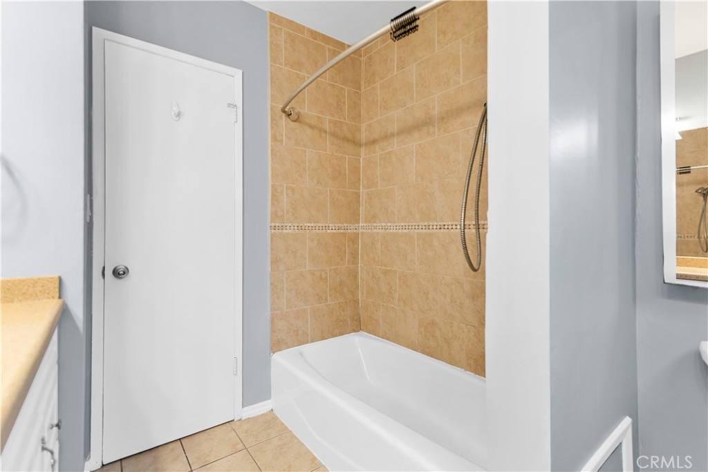 Apartment for rent at 117 S Ivy Ave #117A, Monrovia, CA 91016