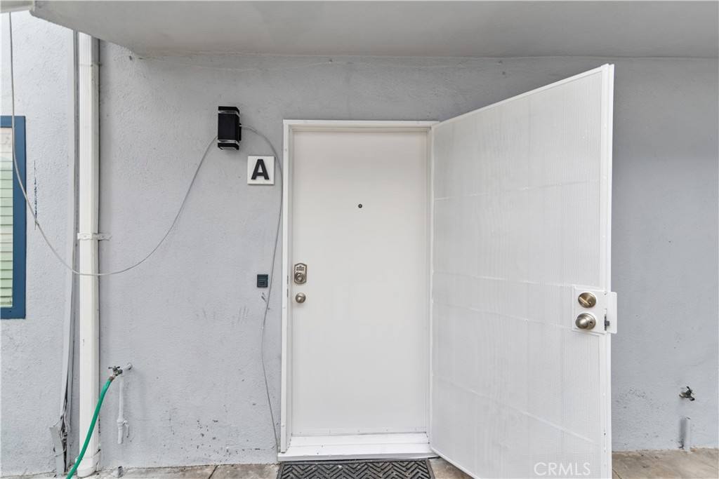 Apartment for rent at 117 S Ivy Ave #117A, Monrovia, CA 91016