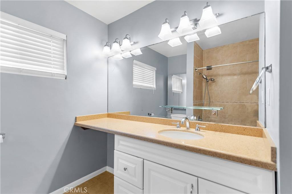 Apartment for rent at 117 S Ivy Ave #117A, Monrovia, CA 91016