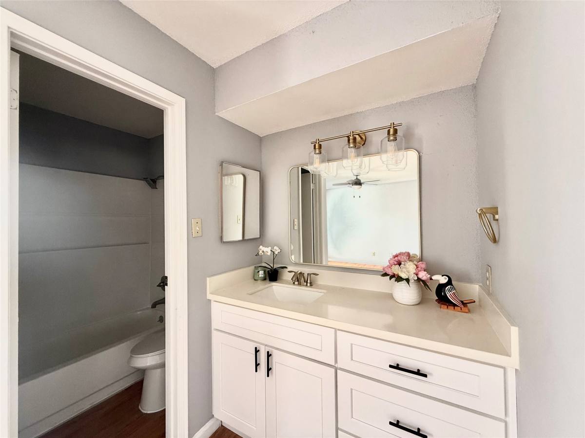 Apartment for rent at 7200 W T C Jester Blvd #3902, Houston, TX 77088