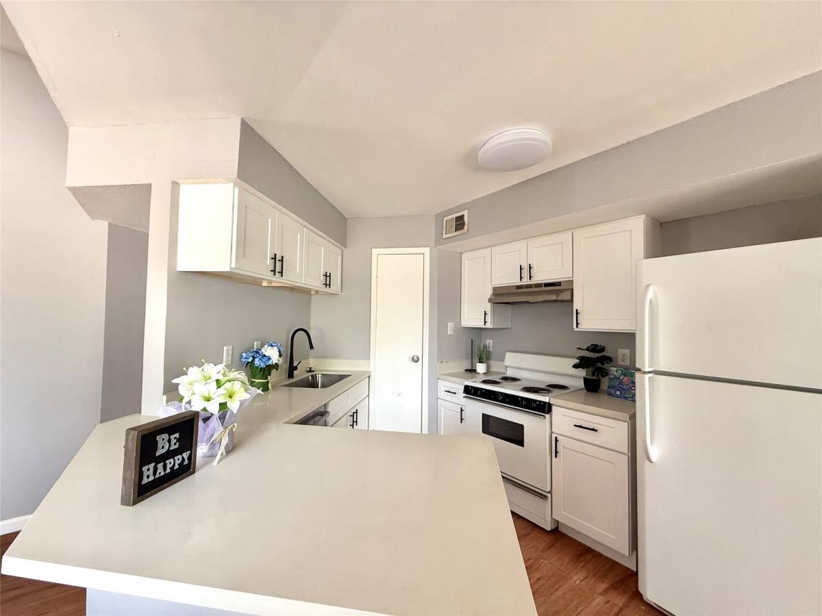 Apartment for rent at 7200 W T C Jester Blvd #3902, Houston, TX 77088