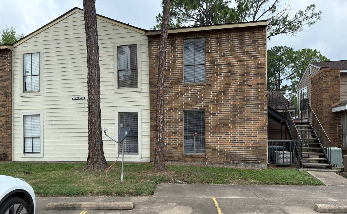 Apartment for rent at 7200 W T C Jester Blvd #3902, Houston, TX 77088