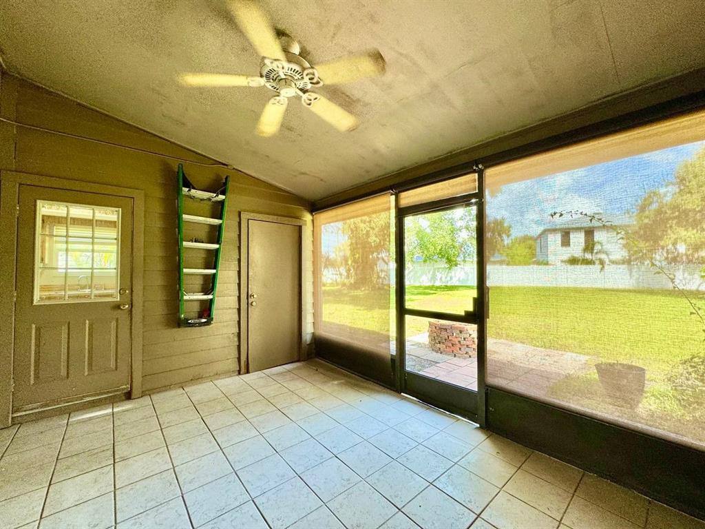 Townhouse for rent at 3361 W Hidden Haven Court, Tampa, FL 33607