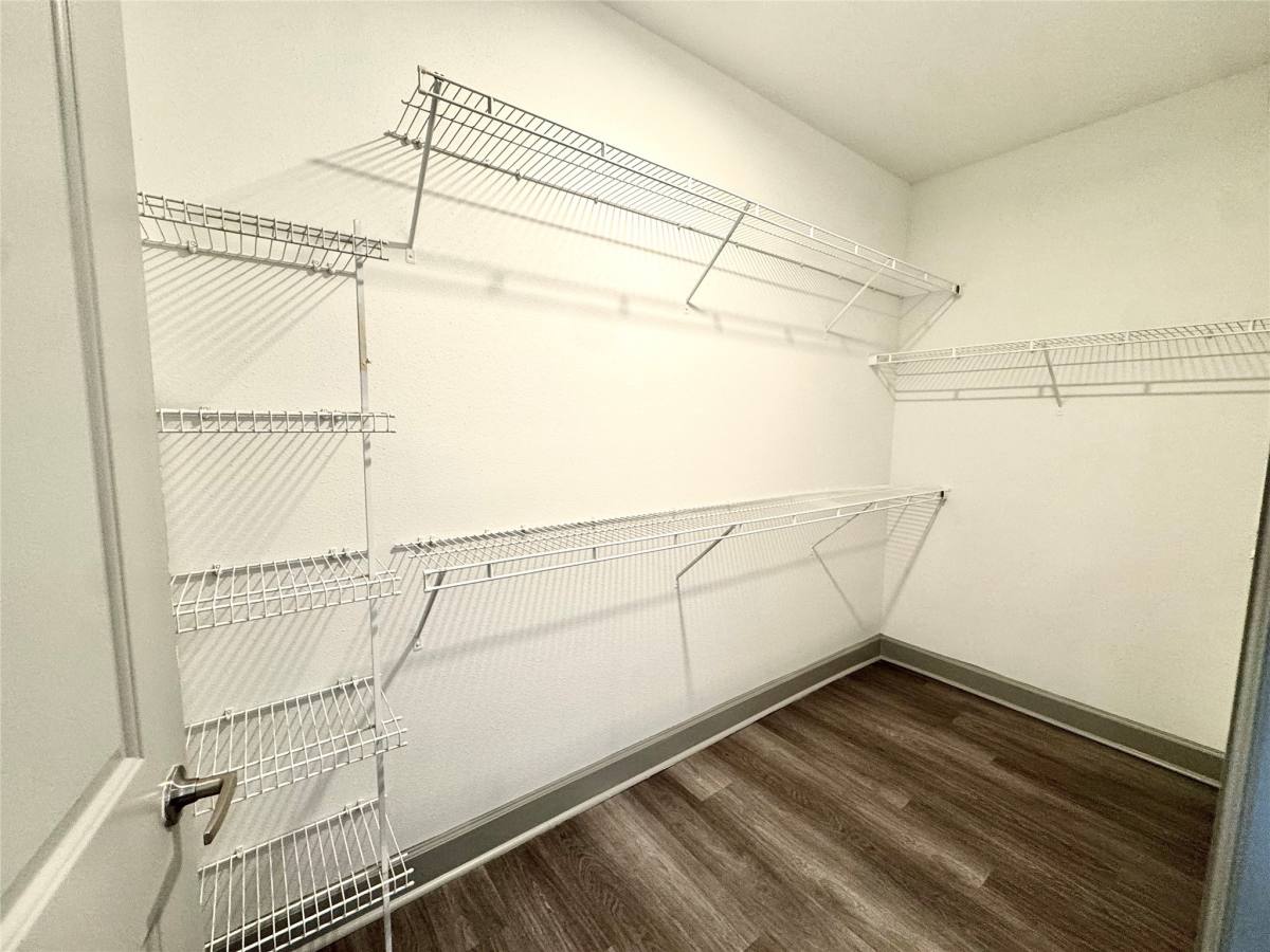 Apartment for rent at 3333 Weslayan St #1113, Houston, TX 77027