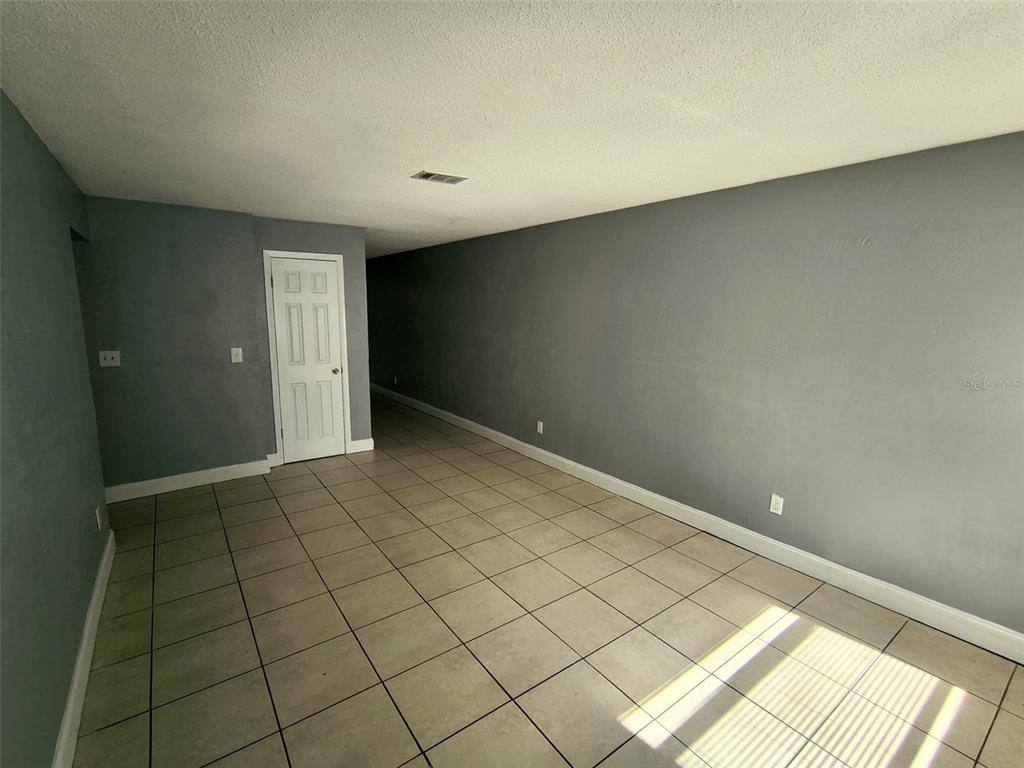 Apartment for rent at 321 S Adams St #321-2, Daytona Beach, FL 32114