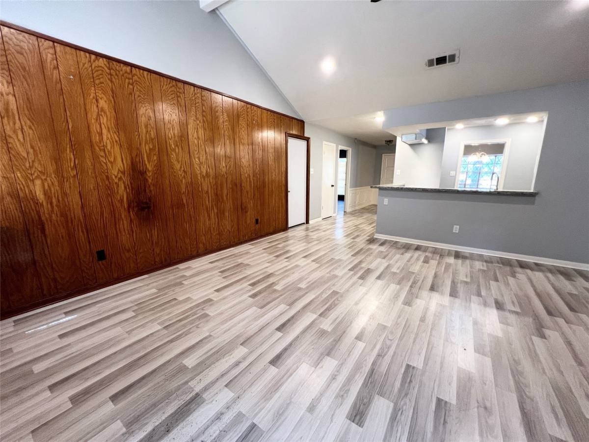 Apartment for rent at 422 Gamewood Dr #422, Spring, TX 77386