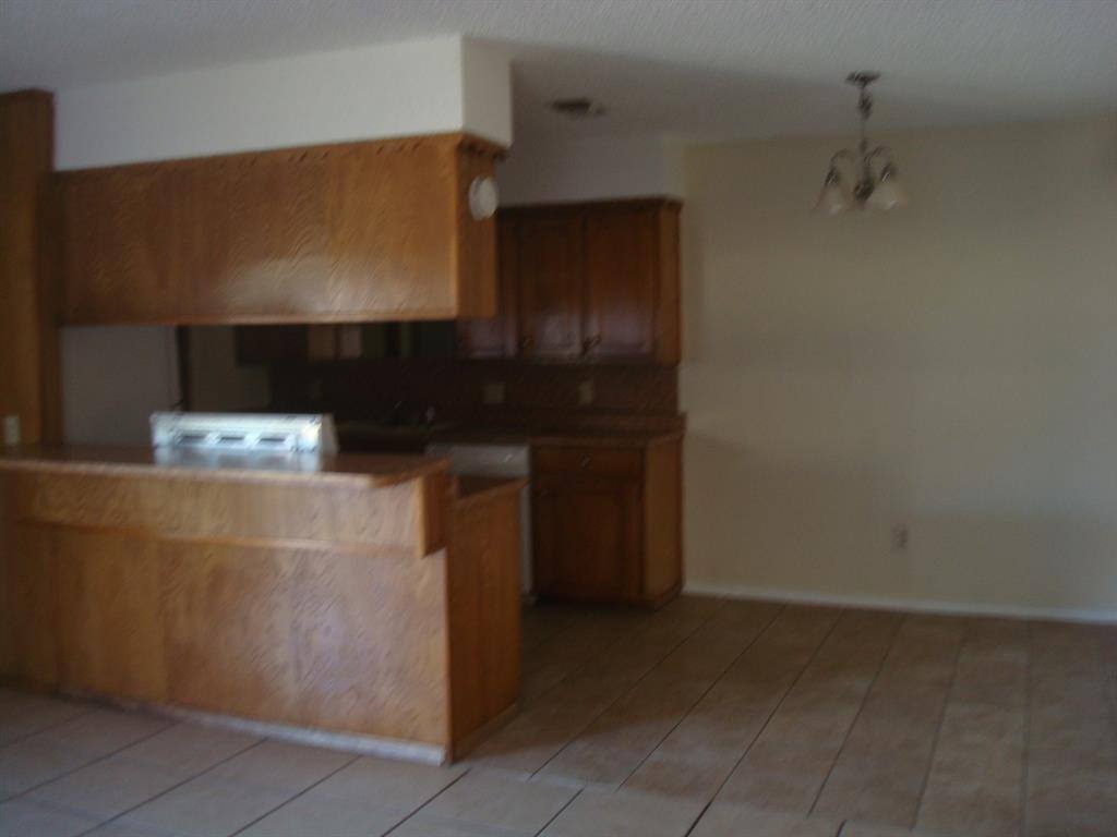Apartment for rent at 615 E Renfro St #615, Burleson, TX 76028