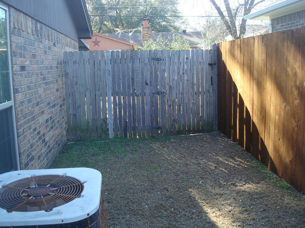 Apartment for rent at 615 E Renfro St #615, Burleson, TX 76028