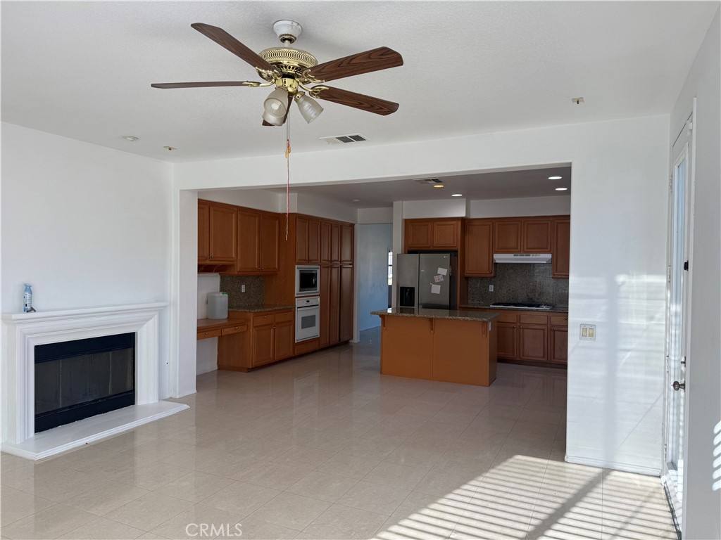 Apartment for rent at 1147 Glenwood Court, San Bernardino, CA 92407