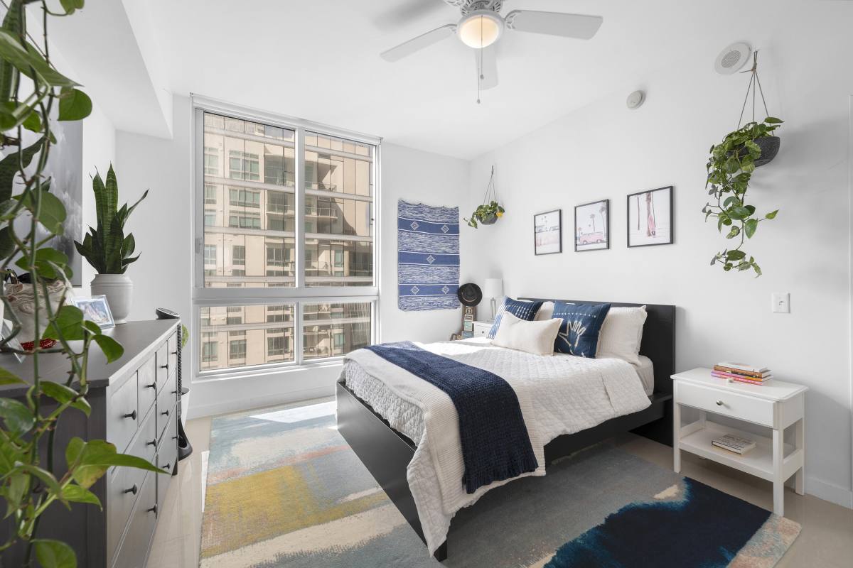 Apartment for rent at 300 S Biscayne Blvd #300T3604, Miami, FL 33131