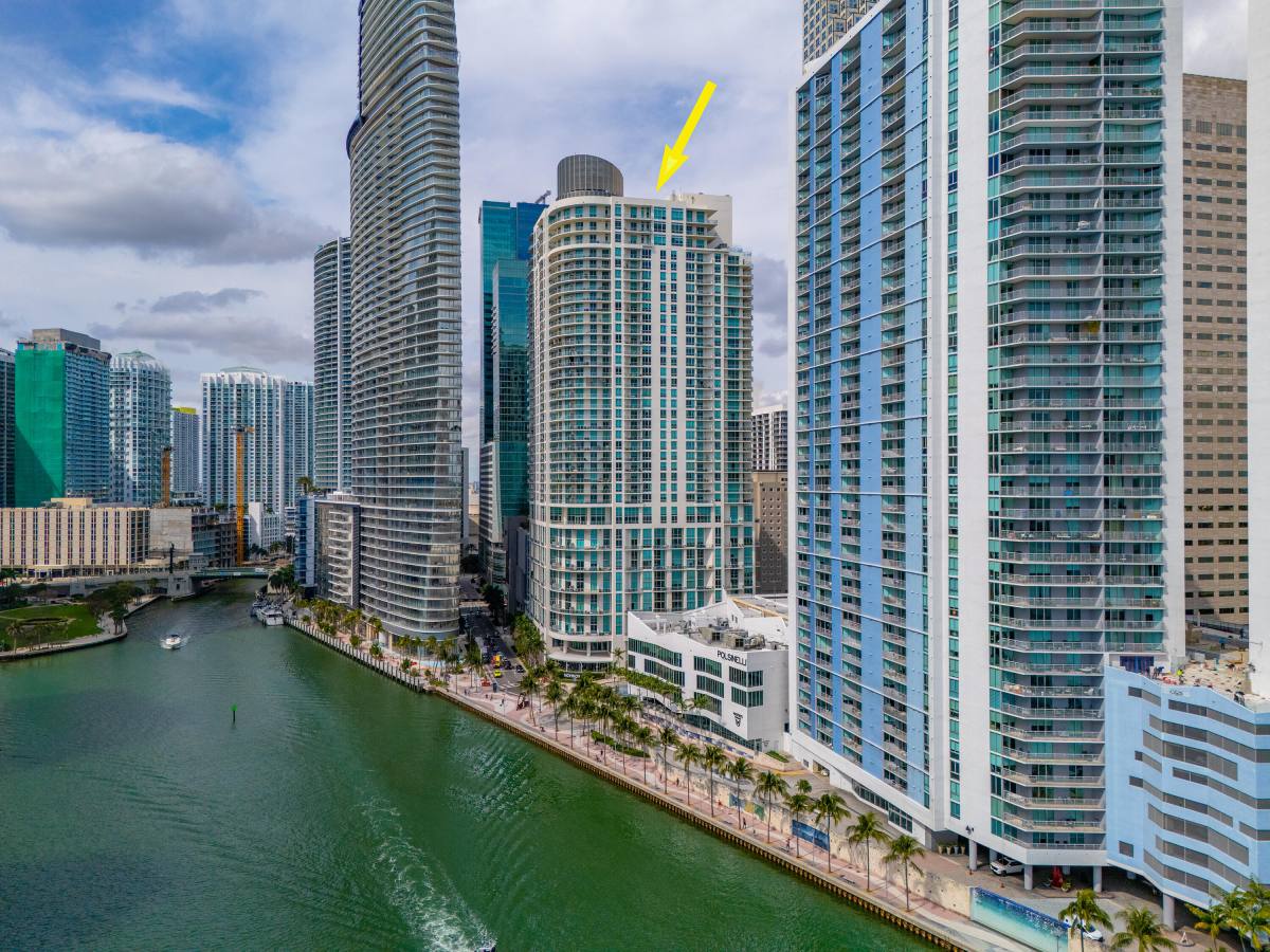 Apartment for rent at 300 S Biscayne Blvd #300T3604, Miami, FL 33131