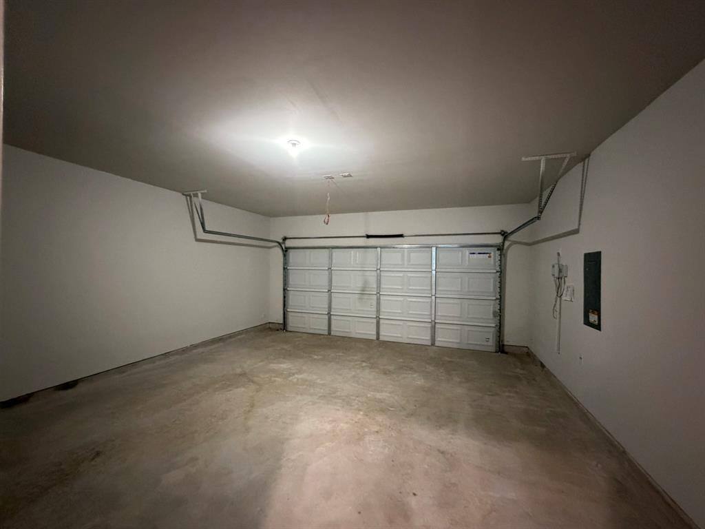Apartment for rent at 9916 Dynamic Dr, Fort Worth, TX 76131