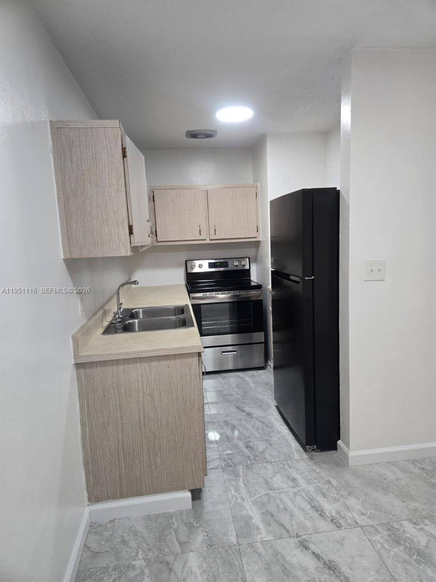 Apartment for rent at 5120 NE 18th Ave #2, Fort Lauderdale, FL 33334