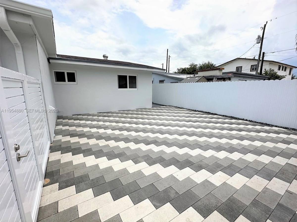 Apartment for rent at 11230 SW 5th St #1, Miami, FL 33174