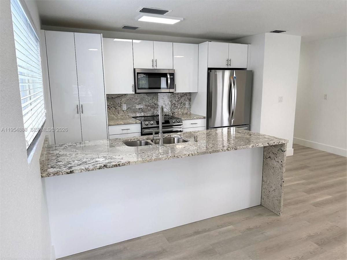Apartment for rent at 11230 SW 5th St #1, Miami, FL 33174