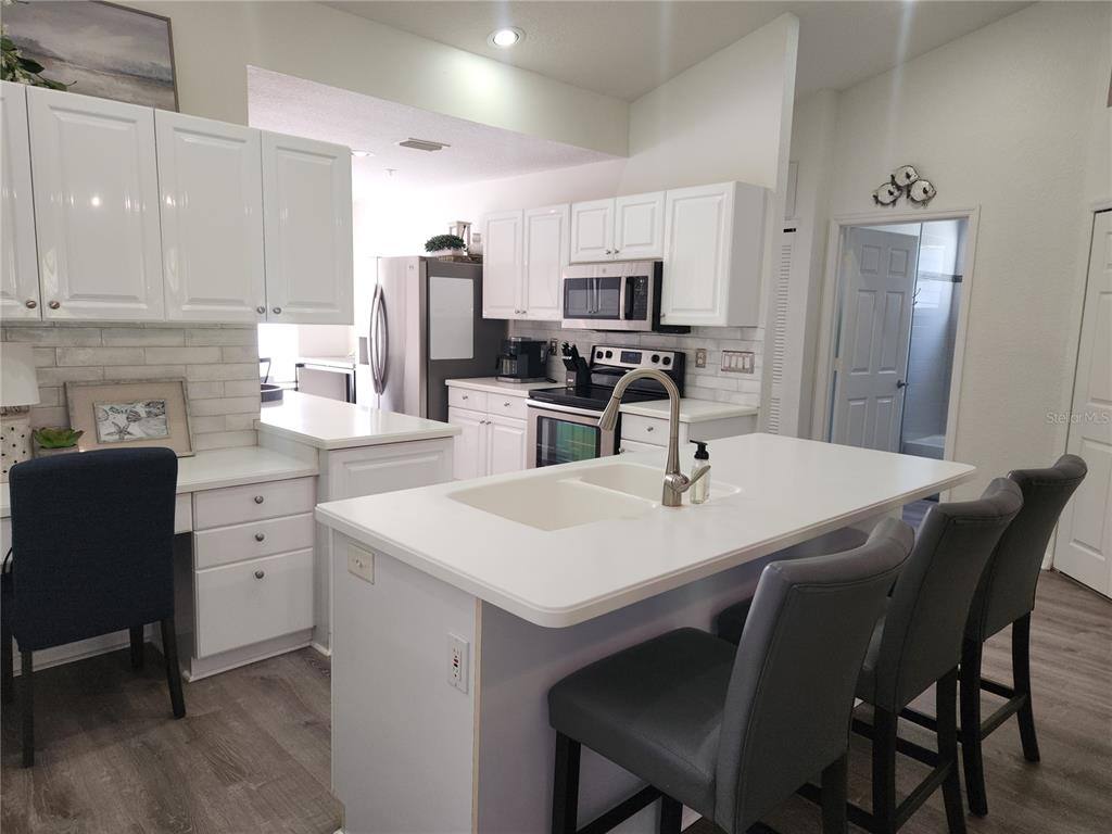 Condo for rent at 6503 Fairway Gardens Dr, Bradenton, FL 34203