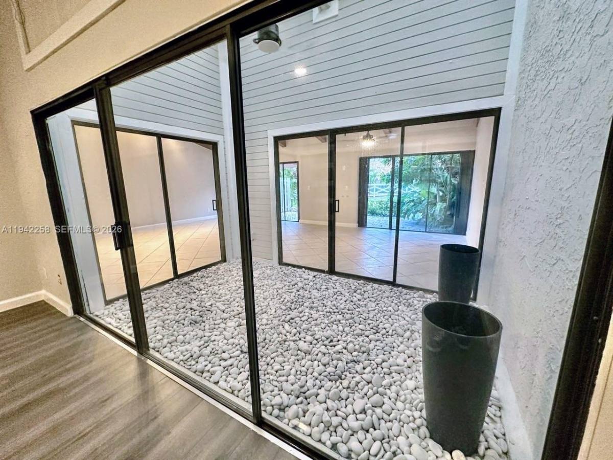 Townhouse for rent at 2753 Parkview Dr S, Hallandale, FL 33009