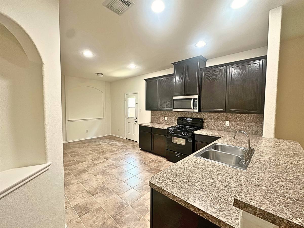 Apartment for rent at 8218 Nagy Hill St, Spring, TX 77379