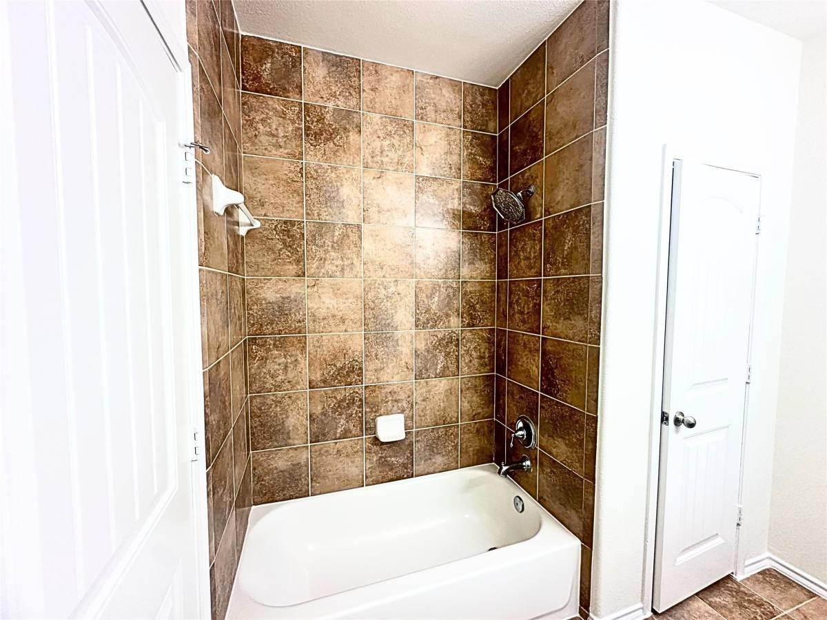 Apartment for rent at 8218 Nagy Hill St, Spring, TX 77379