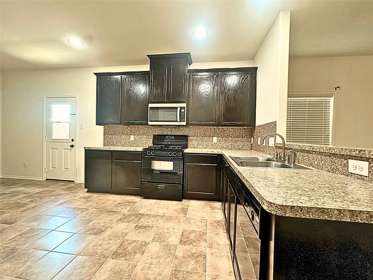 Apartment for rent at 8218 Nagy Hill St, Spring, TX 77379