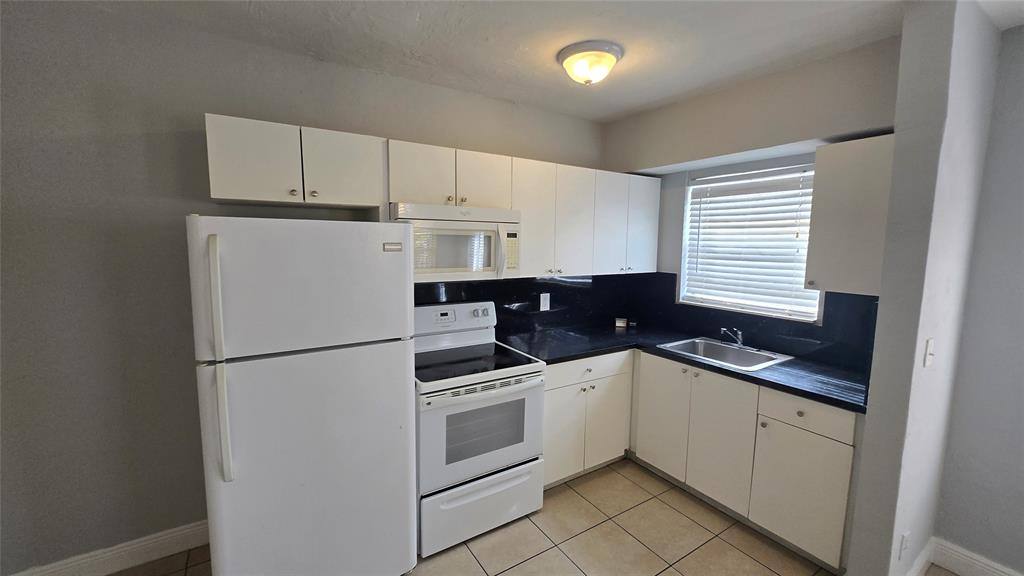 Apartment for rent at 1012 NW 2nd Ave #1, Hallandale, FL 33009