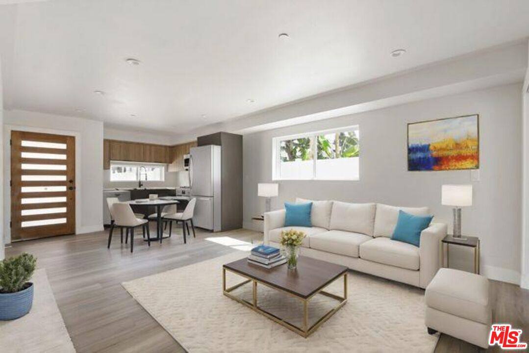Apartment for rent at 716 W 41st Place #7163 4, Los Angeles, CA 90037