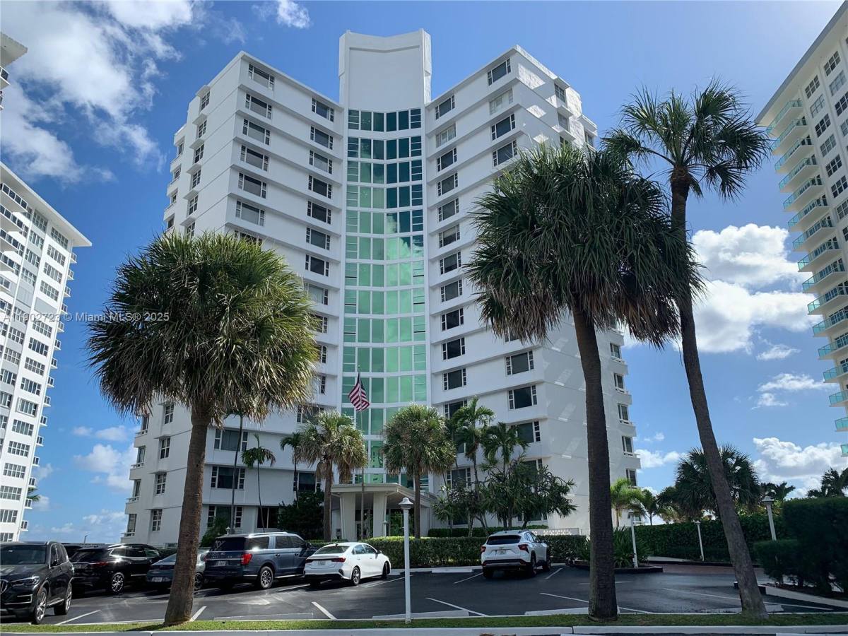 Apartment for rent at 3600 Galt Ocean Dr #36009C, Fort Lauderdale, FL 33308
