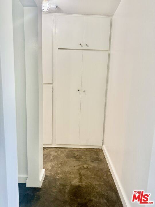 Apartment for rent at 511 Rialto Ave #511-1, Venice, CA 90291
