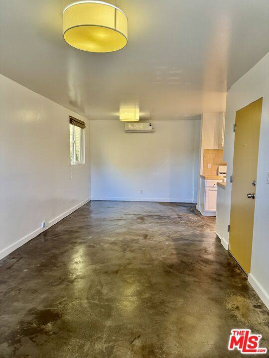 Apartment for rent at 511 Rialto Ave #511-1, Venice, CA 90291