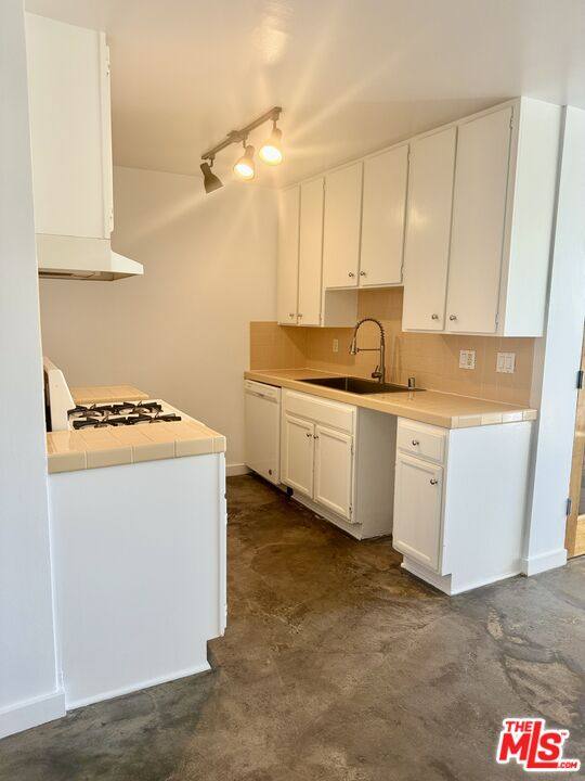 Apartment for rent at 511 Rialto Ave #511-1, Venice, CA 90291