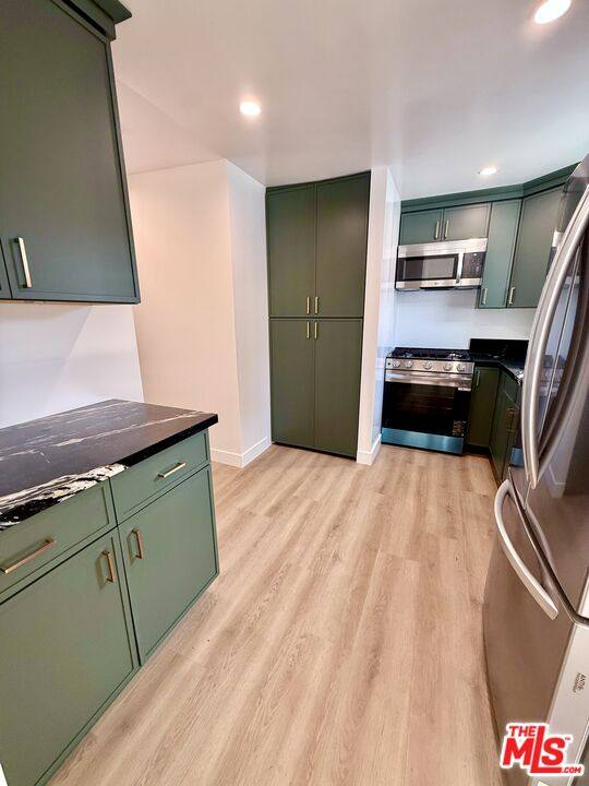 Apartment for rent at 3900 2nd Ave #2312, Los Angeles, CA 90008